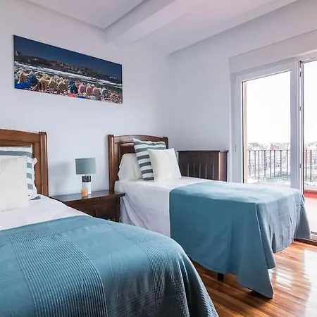 Atico Duplex Puerto Deportivo Хіхон
